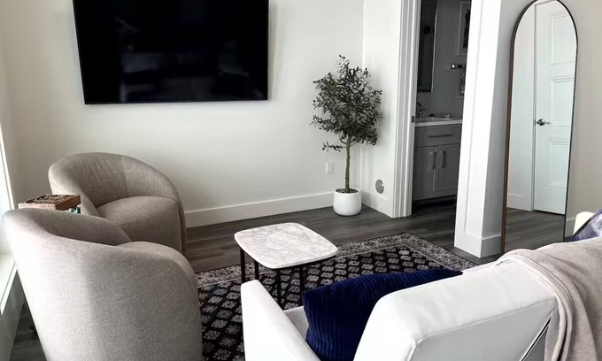 Alanson Condo | Cozy 2-bedroom condo in charming Alanson with WiFi, AC