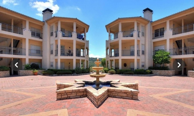 Highland Lake Estates Condo | Cozy 2-bedroom condo sitting on Lake Travis in peaceful Lago Vista.
