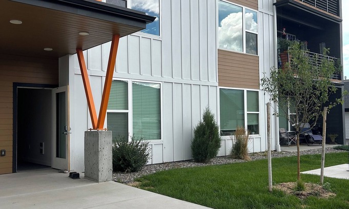 Livingston Condo | Cozy 2-bedroom condo in lovely Livingston