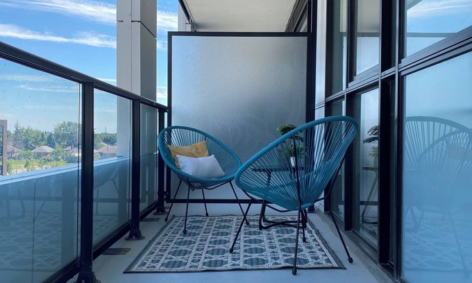 Downsview Condo | Cozy 2-bedroom condo with WiFi, fitness room in lovely Toronto