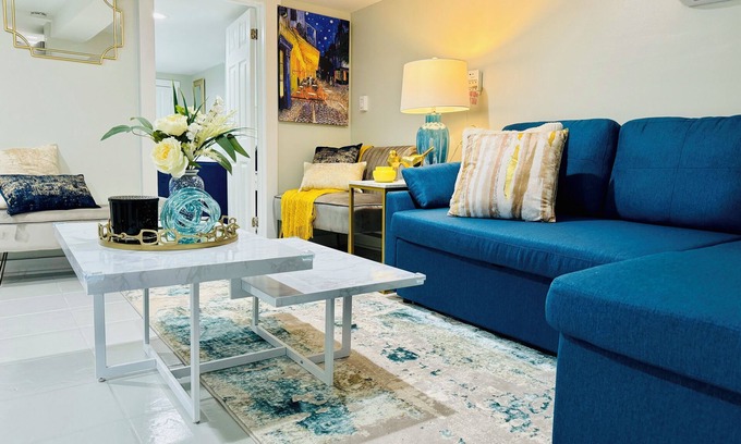 North Bergen Apartment | Cozy 2-bedroom Gem in charming North Bergen with Parking, backyard, and grill