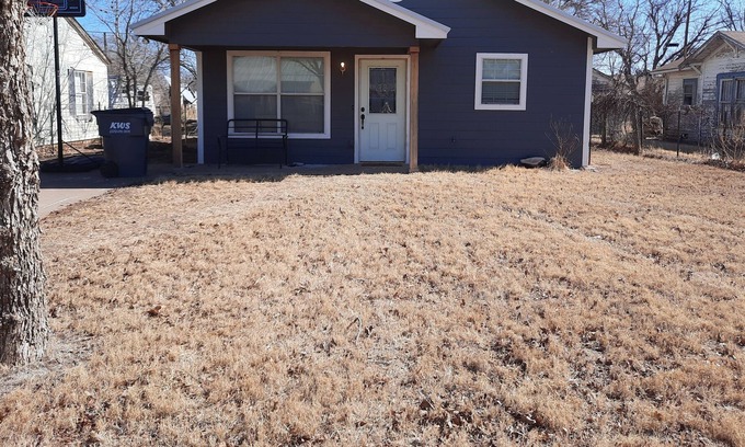 Chalk House | Cozy 2-bedroom home in Paducah TX