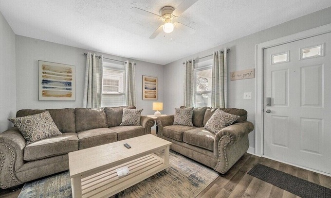 Lansing House | Cozy 2 bedroom home with Wi-Fi & large deck