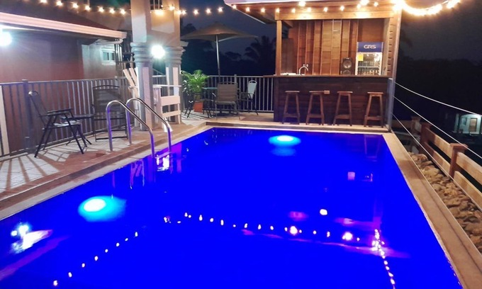 Tela Hotel | Cozy 2-bedroom hotel in wonderful Tela with AC, WiFi