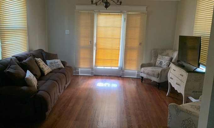 Saint Roch House | Cozy 2 bedroom house 10 minutes from downtown