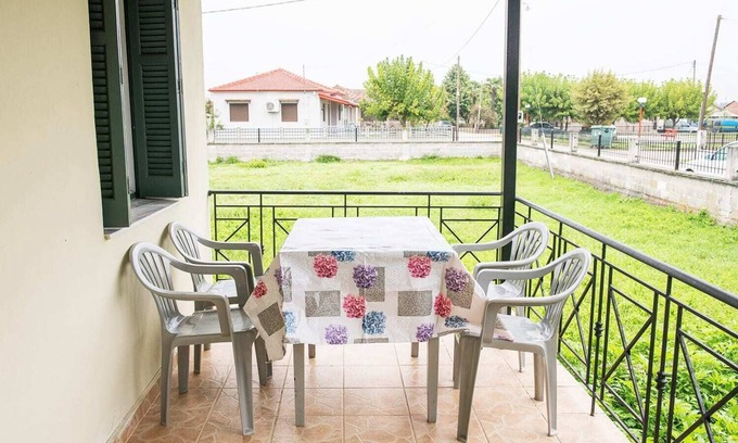 Mavromati House | Cozy 2 bedroom house in Trikala