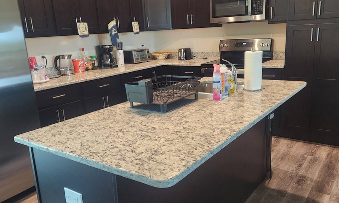 LaBelle House | Cozy 2-bedroom house in peaceful LaBelle with AC, WiFi, full kitchen, living