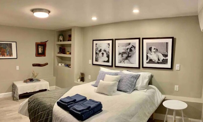 South Boston Apartment | Cozy 2-Bedroom in Heart of Southie!