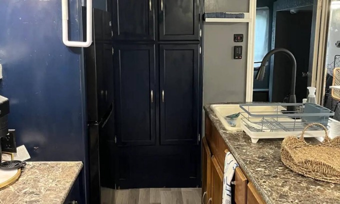 Baytown House | Cozy 2-bedroom mobile home in lovely Baytown with AC