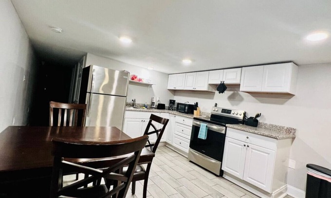 Holy Cross District Apartment | Cozy 2 Bedroom on Saint Claude
