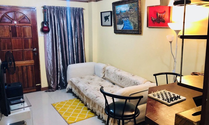 Baguio Apartment | Cozy 2-Bedroom Retreat Near Burnham & Attractions with Scenic Views