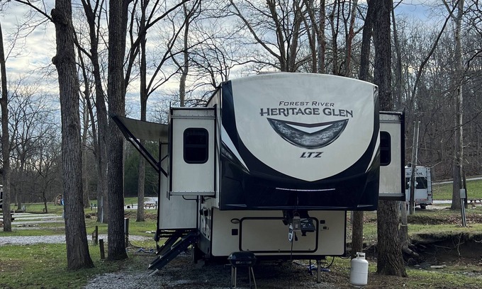 Corinth House | Cozy 2-bedroom RV 10 miles south of The Ark Encounter
