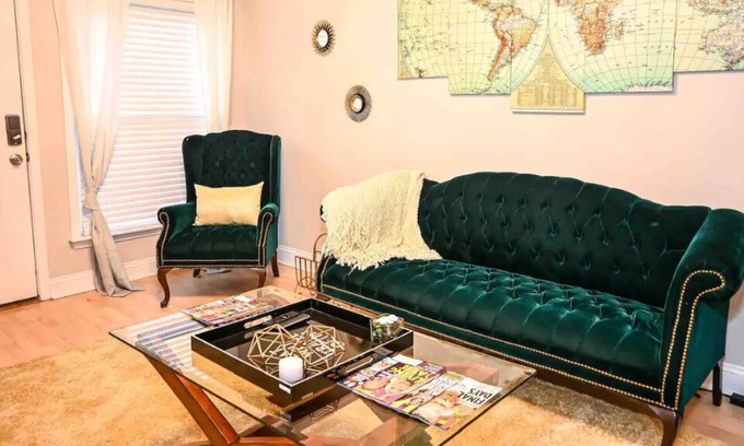 Villa Heights House | COZY - 2 bedroom Townhome Getaway - Plaza Midwood