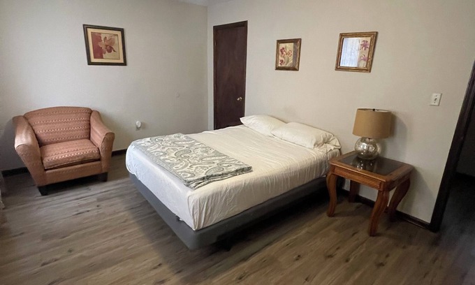 Forest Acres House | Cozy 2-bedroom townhome in awesome Columbia with AC