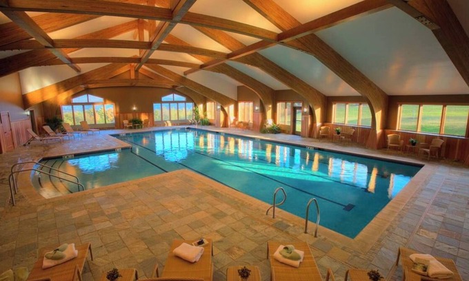 Moscow Cabin | Cozy 2-bedroom Trapp Family Resort cabin, with many amenities in Stowe, Vermont.