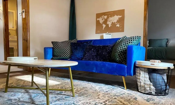 Waterford Apartment | Cozy 2 Bedroom With Modern Set Up