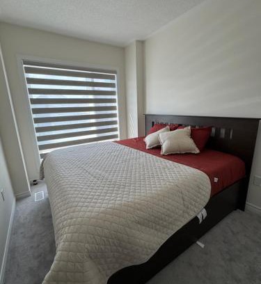 Erin House | Cozy 2 bedrooms with private washroom