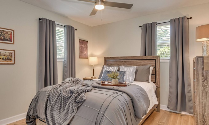 National Hills House | Cozy 2 BR 1BA with Kitchenettes and Private entrance