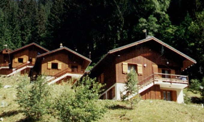 Beaufort Apartment | Cozy 2-BR Apartment with Fireplace, Terrace, and Ski Access in Arêches-Beaufort