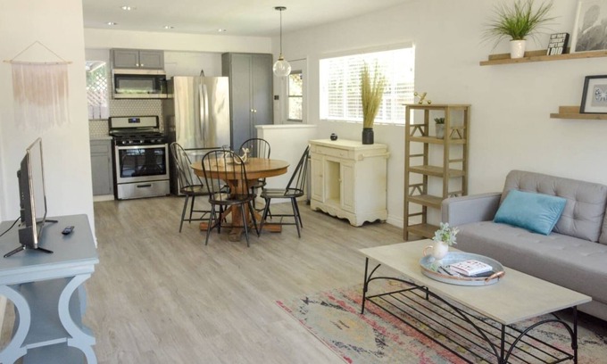 Riviera - Westchester House | Cozy 2 BR - Located in Quiet Downtown Neighborhood