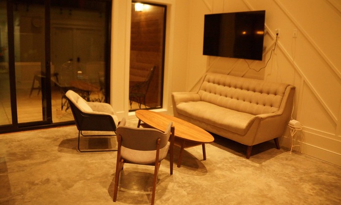 Coquitlam House | Cozy 2 story house, perfect families. Close to public transportation!