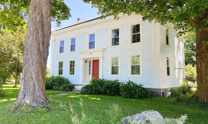 Tinmouth House | Cozy 220 Year Colonial with a spectacular view