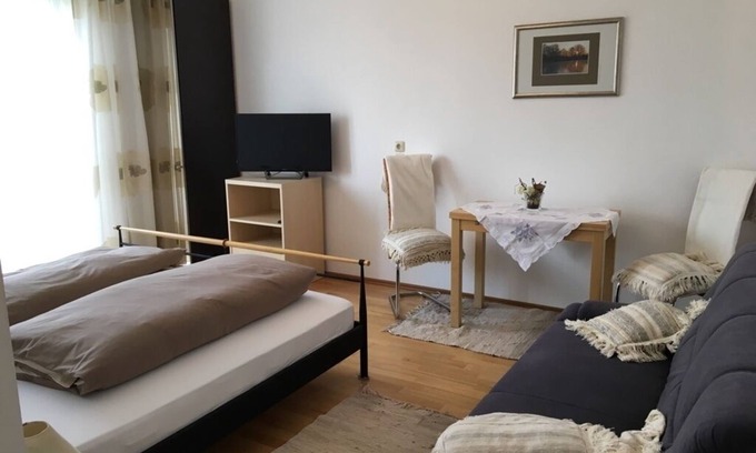 Nordheim a. Main Apartment | Cozy 24sqm vacation apartment, free WLAN and parking
