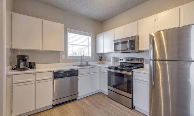 Milwood Apartment | Cozy 2BD Apt | Austin Texas