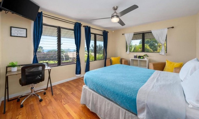 Kona Palisades Apartment | Cozy 2Bedroom with Relaxing Sea Views, Wifi and AC