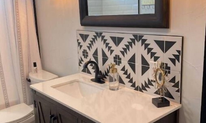 Del Valle House | Cozy 2br-1ba 10min from Airport