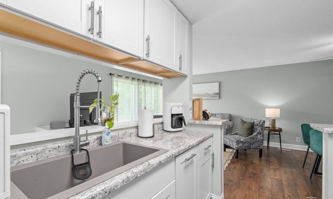Aurora House | Cozy 2BR/2BA Townhome-Ideal Location Near Shops, Golf, Bike Trails, & More!