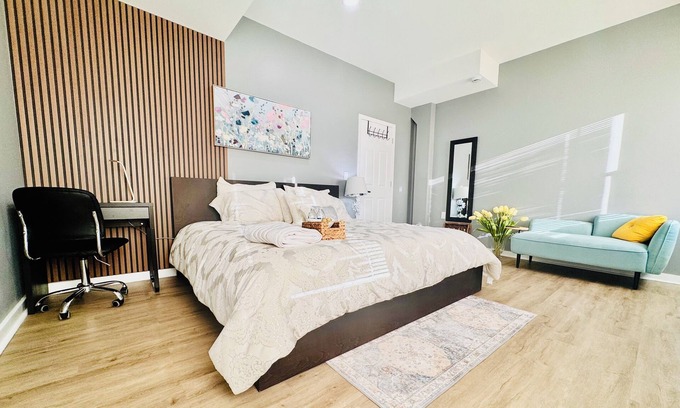 Elizabeth Apartment | Cozy 2BR apartment 6 min from EWR
