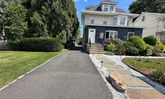 Elizabeth Apartment | Cozy 2BR Basement Apartment with Private Entry & Parking in Elizabeth, NJ