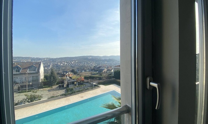 Sariyer Apartment | Cozy 2BR Duplex with private garden