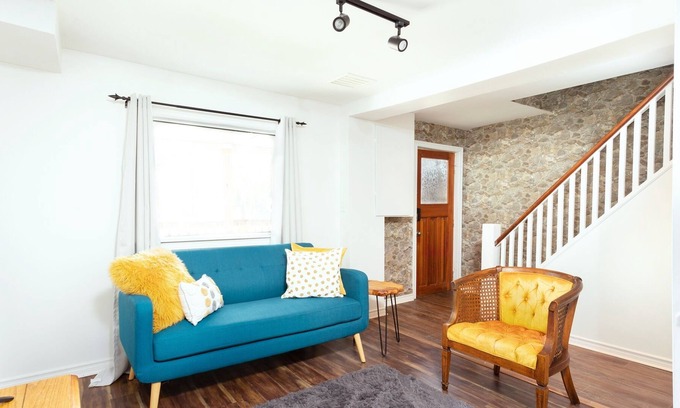 Belleville House | Cozy 2BR House With Cabin Feel Short Walk To Downtown Near Prince Edward County