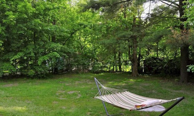 Alcona Cottage | Cozy 3 bdr Cottage with Hot Tub & Sauna - Innisfil