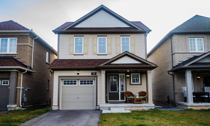 Welland House | Cozy 3-Bed Retreat Near Welland Canal