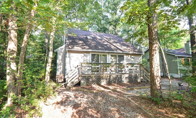 Bethany Beach Cottage | Cozy 3 bedroom 2 bath beach house with private setting! Pool, Trolley, Wifi, Beach Town!