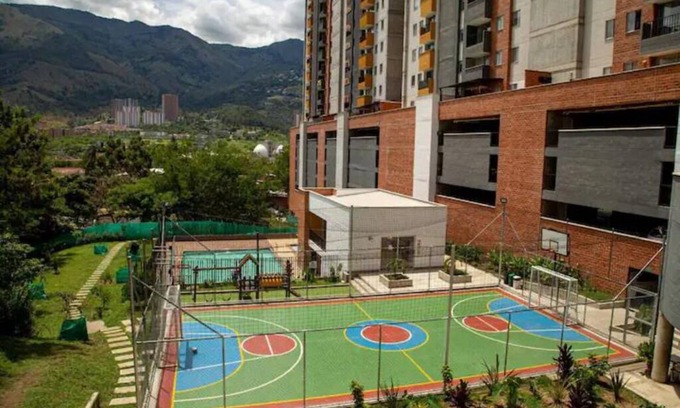 Bello Apartment | Cozy 3-bedroom apartment in beautiful Copacabana with WiFi, fitness room