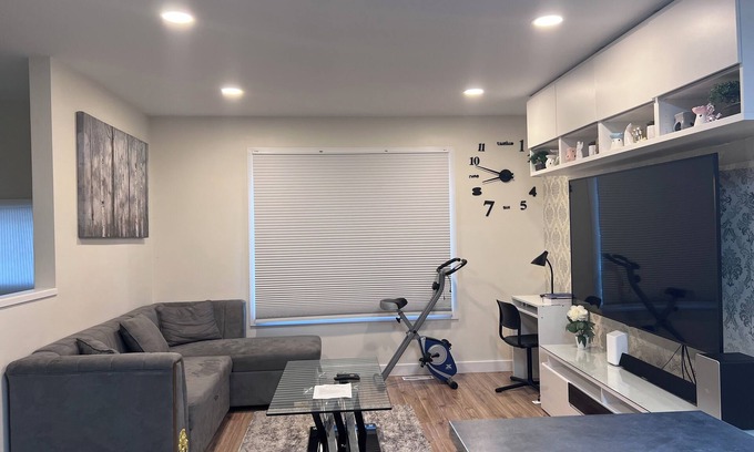 East Kildonan Apartment | Cozy 3-bedroom apartment in charming Winnipeg