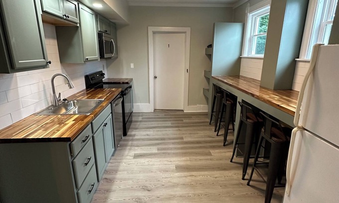 Cortland Apartment | Cozy 3-bedroom apartment in Cortland