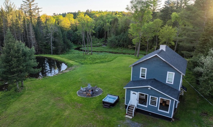 Boonville Cabin | Cozy 3 Bedroom Cabin in the Adirondack Foothills