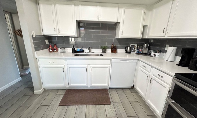 Paradise Valley Village Condo | Cozy 3-bedroom condo with WiFi and AC in peaceful Phoenix