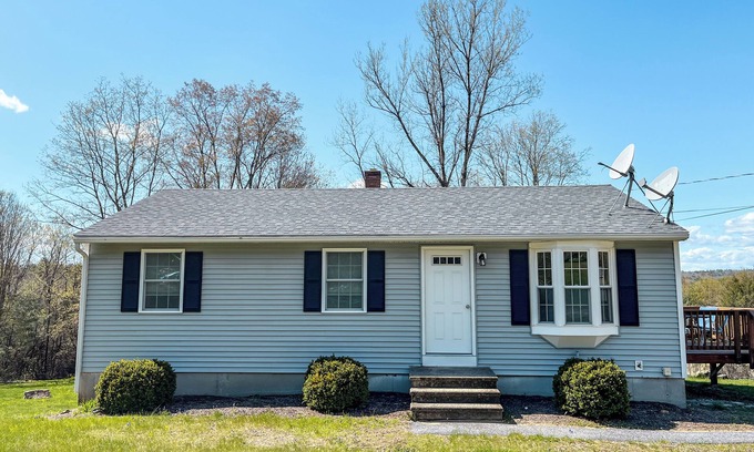 Barre House | Cozy 3 bedroom home