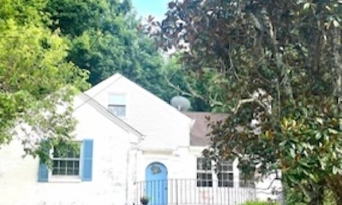 Anniston House | Cozy 3-bedroom Home with WiFi, AC in adorable Anniston