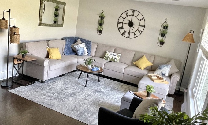 Ashtabula House | Cozy 3-bedroom house in Saybrook on the Lake 4.2 m. To GOTL, 10 m. Spire