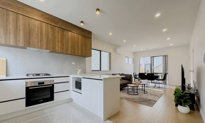 Papakura House | Cozy 3 Bedroom in ideal South Auckland Location