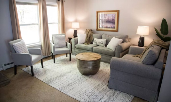 Alton House | Cozy 3-Bedroom Retreat in Alton- 1/2 mile from Lake Winnipesaukee w/WiFi & A/C