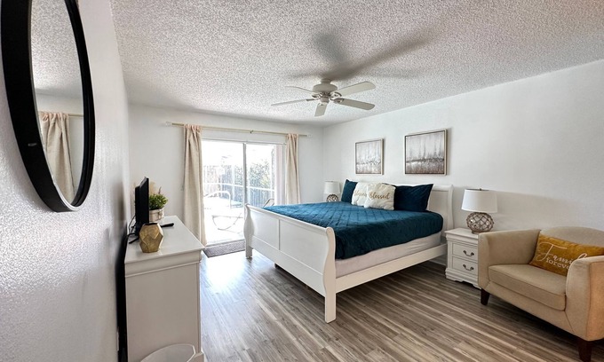 Indian Wells House | Cozy 3-bedroom townhome in enchanting Kissimmee with WiFi, AC