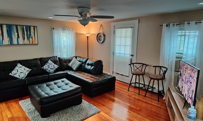 Slatersville Apartment | Cozy 3 Bedroom unit near Providence